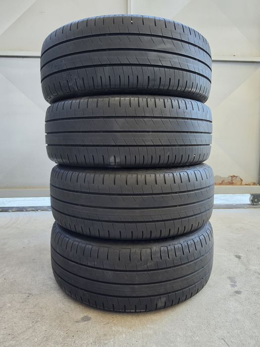 4 Броя 205/45/17 Goodyear 2x5,8mm 2x5mm 22dot