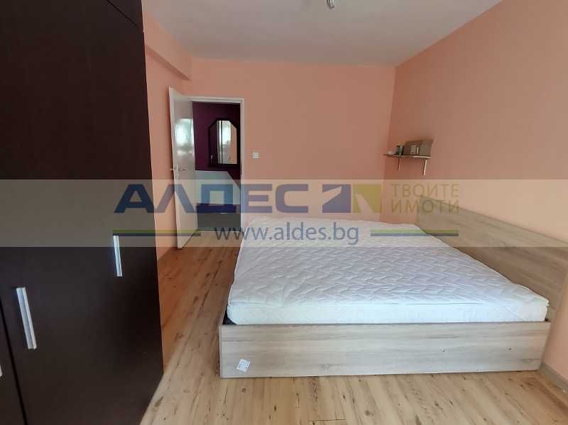 Дава се под наем Двустаен апартамент в София, Център - 70 кв.м за 561 € - Снимка #3