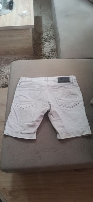 Продавам мъжки къси панталони G-STAR RAW