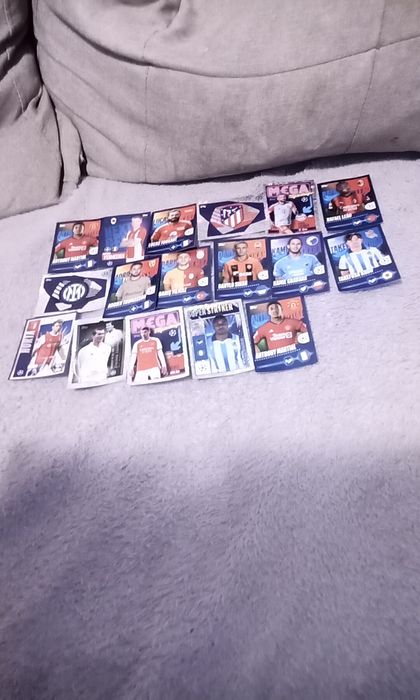 Vând stikere uefa champions league 2023-2024