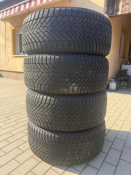 Anvelope 265 35 22 Pirelli 2025 ca Noi