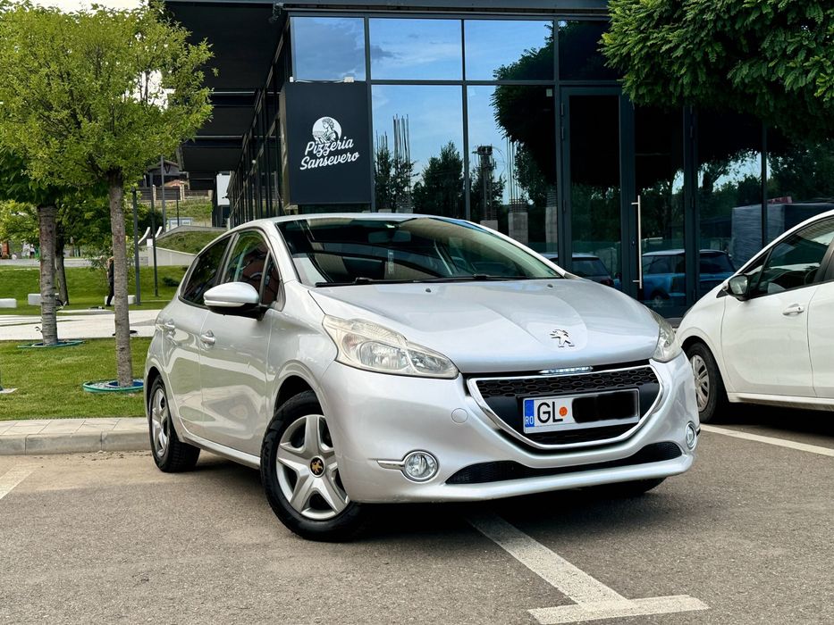 Peugeot 208 // 2015 // 1.4HDI