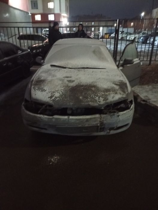 Мазда 626 в аварийном состоянии