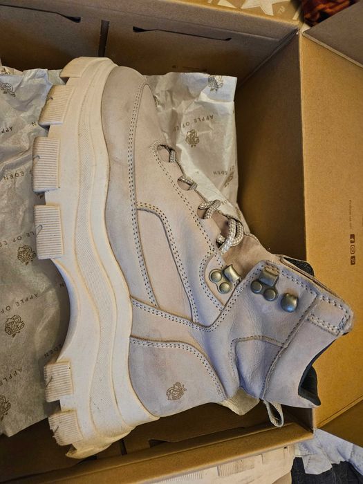 Светло Сиви Зимни обувки/ Боти Apple of Eden