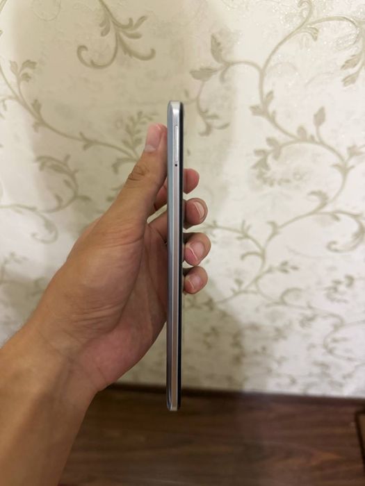 Realmi 8 korobka/dok