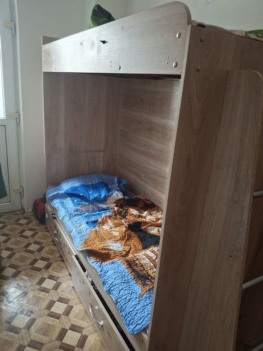 Двухярусный крават