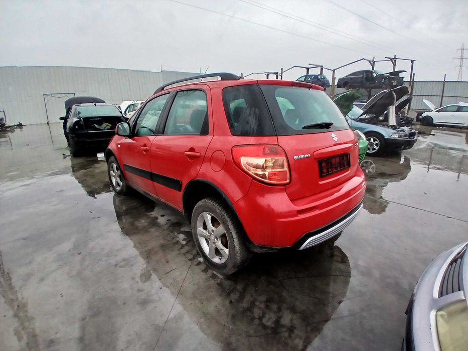 Dezmembrez suzuki sx4
