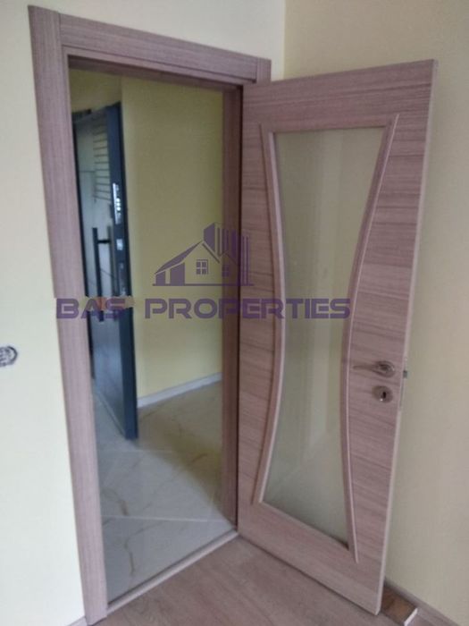 Продава се Тристаен апартамент в София, Център - 125 кв.м за 1760 €/кв.м - Снимка #1