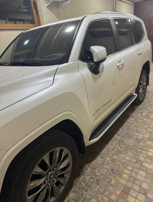 Продажа ленд крузера 300