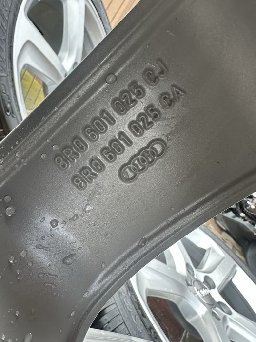 Jante roti Audi Q5 S line R20  255 40 R20 cauciucuri M+S  impecabile