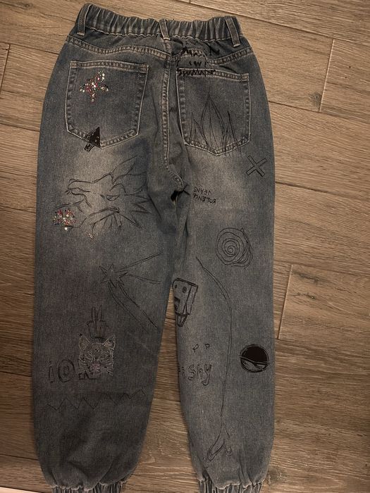 Дънки с декорации  BB