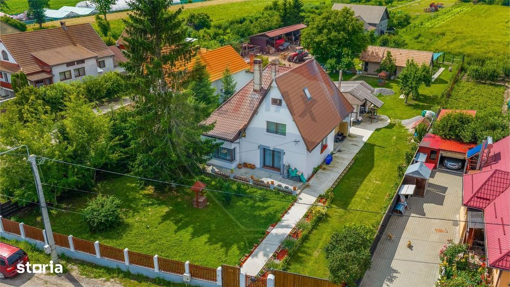 Casa moderna | 238mp utili si teren intravilan 7150mp| PRETABIL FERMA