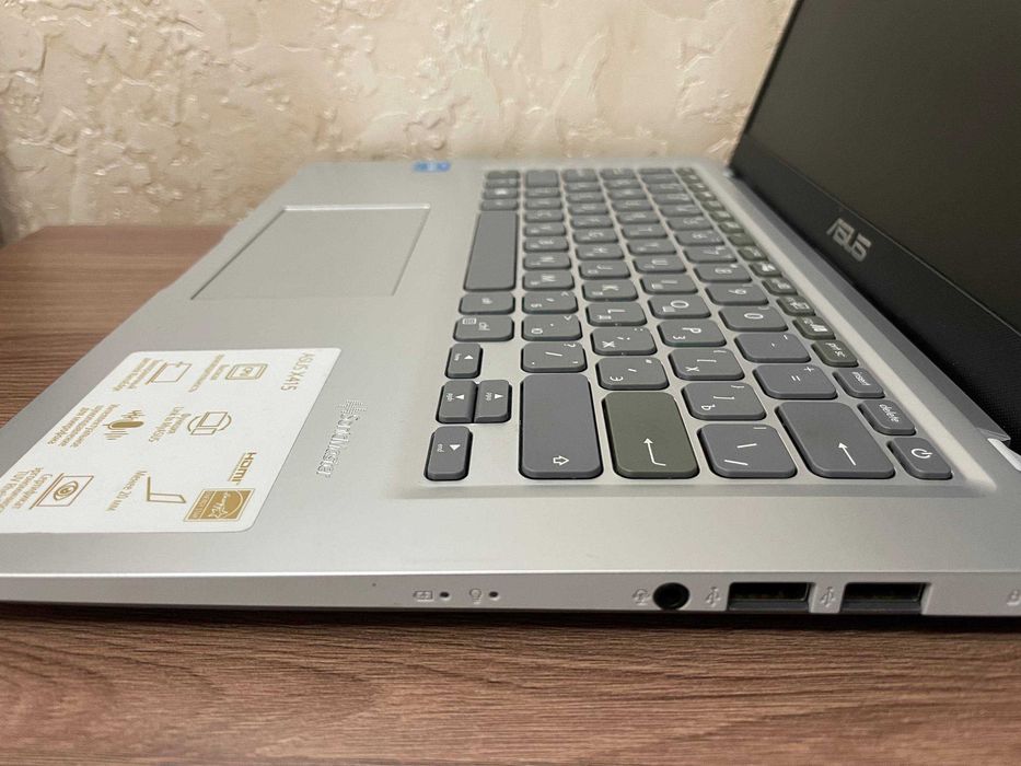 Asus X415 /Core i3-1115/8Gb Ram/256Gb ssd/intel uhd graphics/