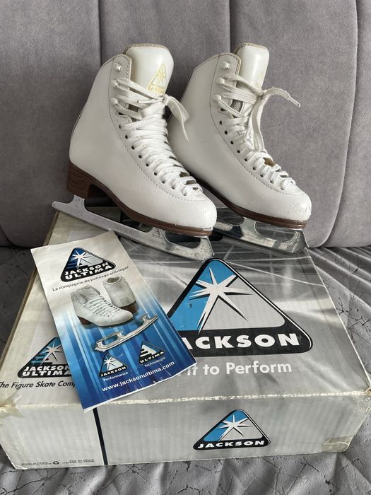 Коньки для фигурного катания