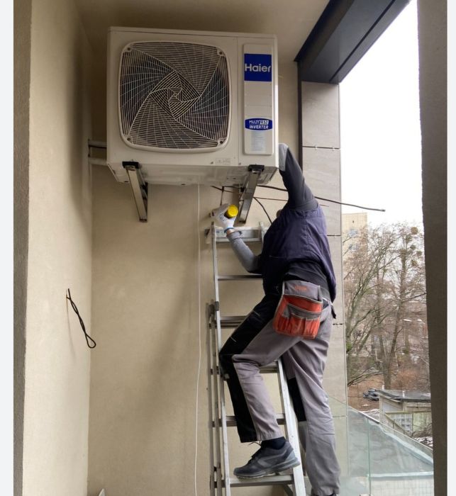 Установка  кондиционера