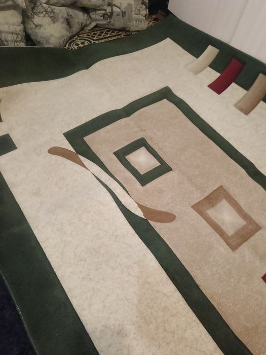 Продам хороший ковёр 4 на 2