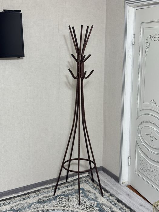 Вешалка для верхней одежды