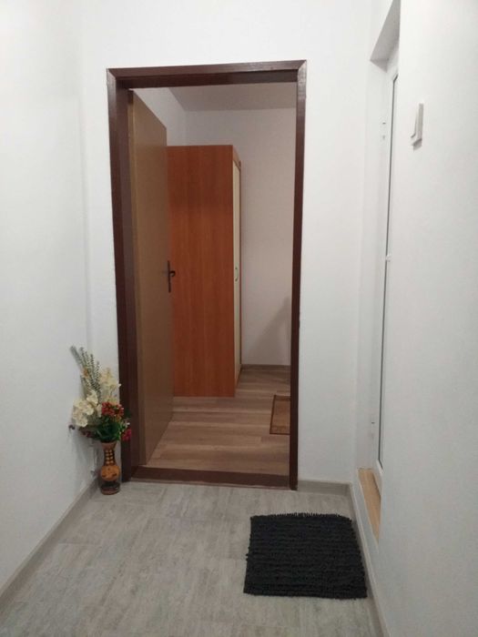 Продавам Таван-Хоби