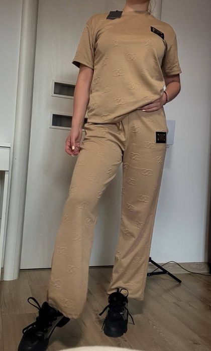 Compleu pentru damă