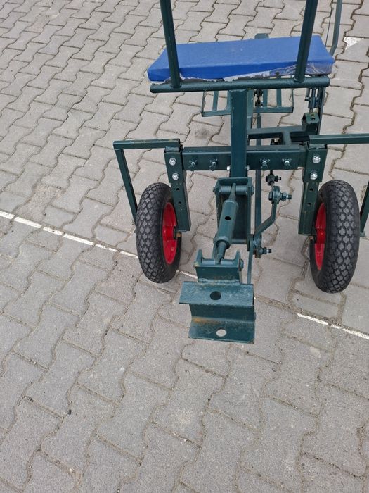 Scaun pentru motocultor