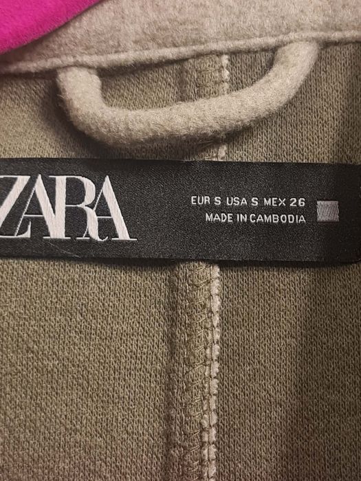 Зелено яке на Зара