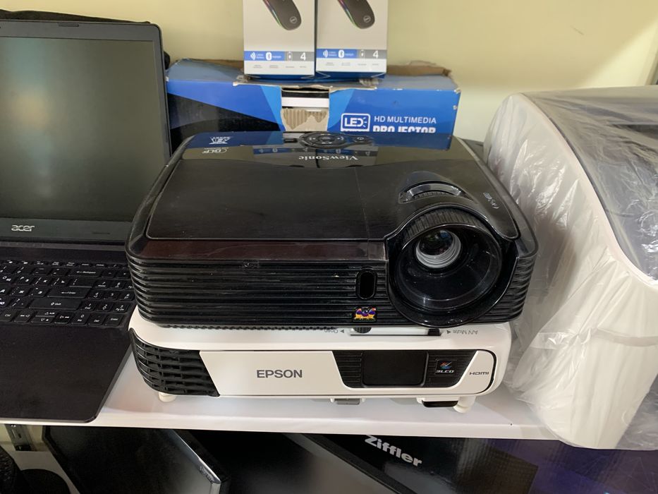 ViewSonic proektir sotiladi