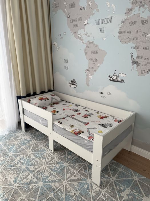 Детская кроватка с матрасом