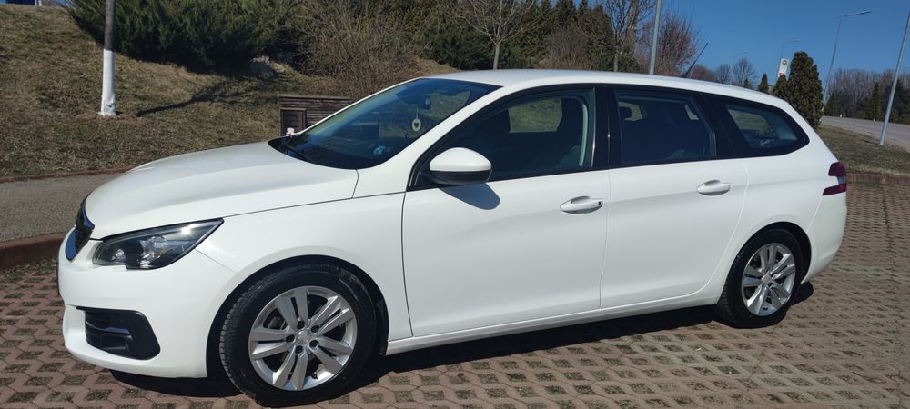 Peugeot 308 , 1.2 benzina