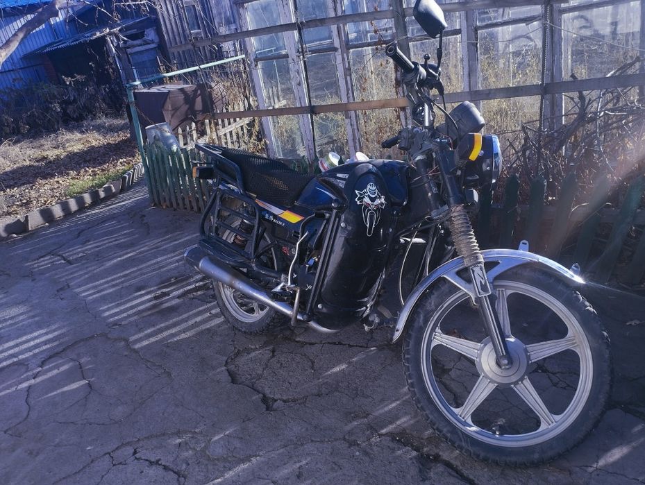 Продам мотоцикл Yaqi