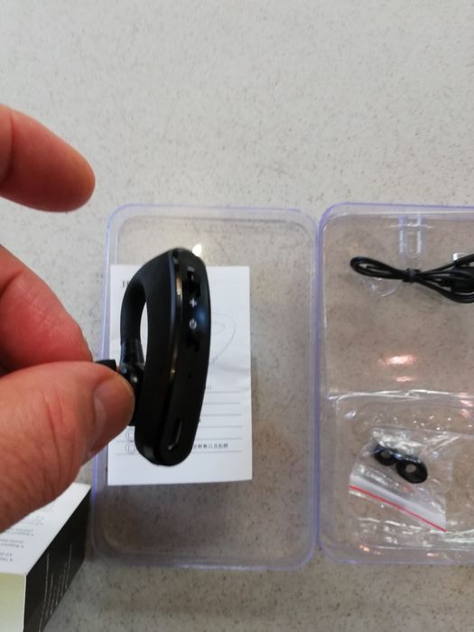 Блутут слушалка нова