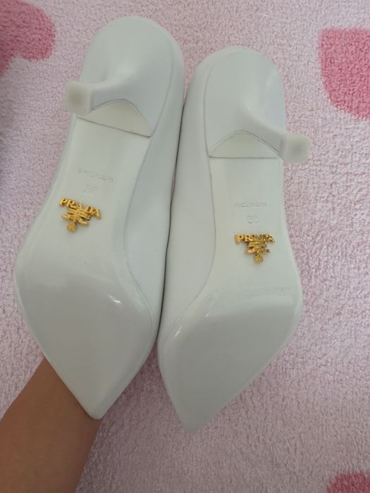 Prada официални обувки