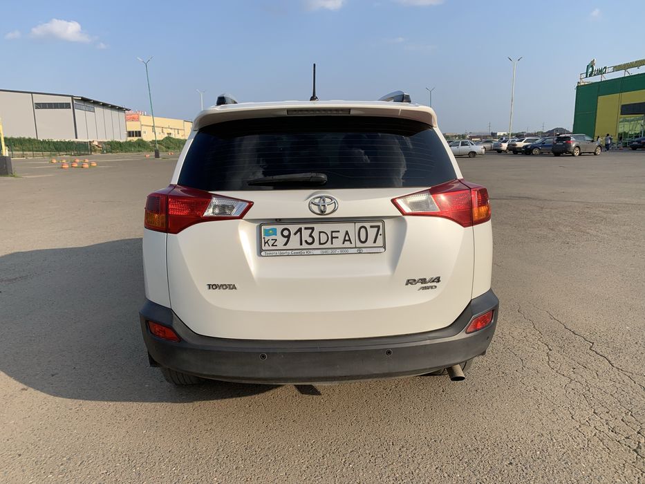 Продается  TOYOTA  RAV4