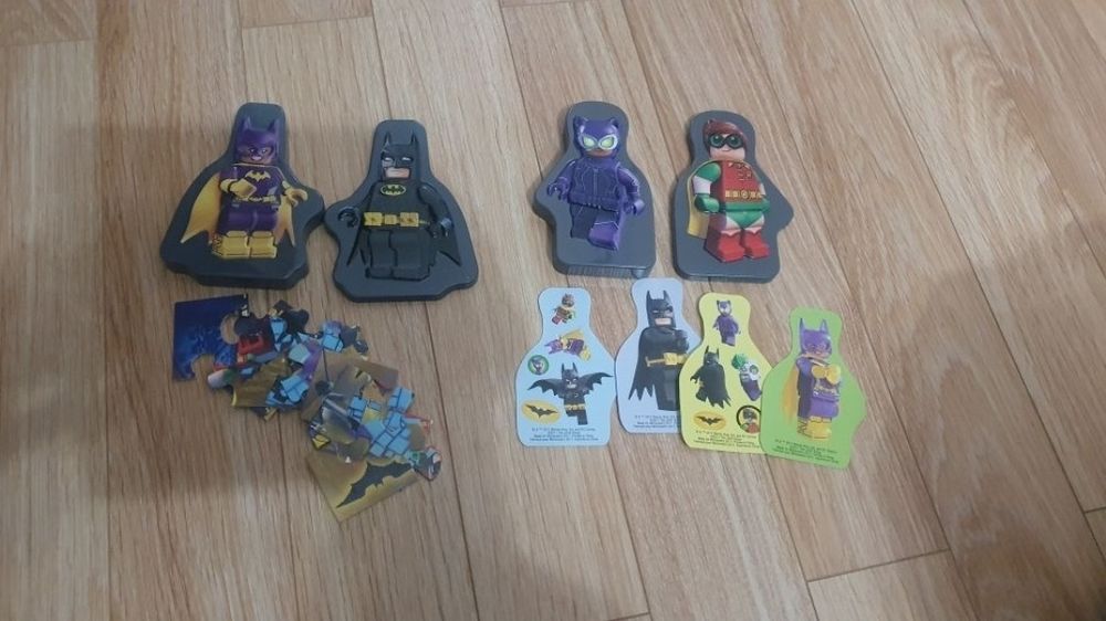 Batman si Robin(Batman Lego Movie),  2 cutii metalice