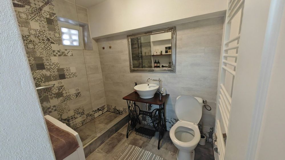 Proprietar închiriez aprtament 2 camere