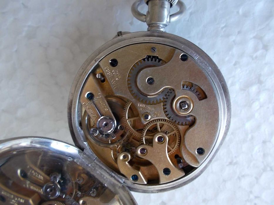 швейцарски джобен часовник PHENIX