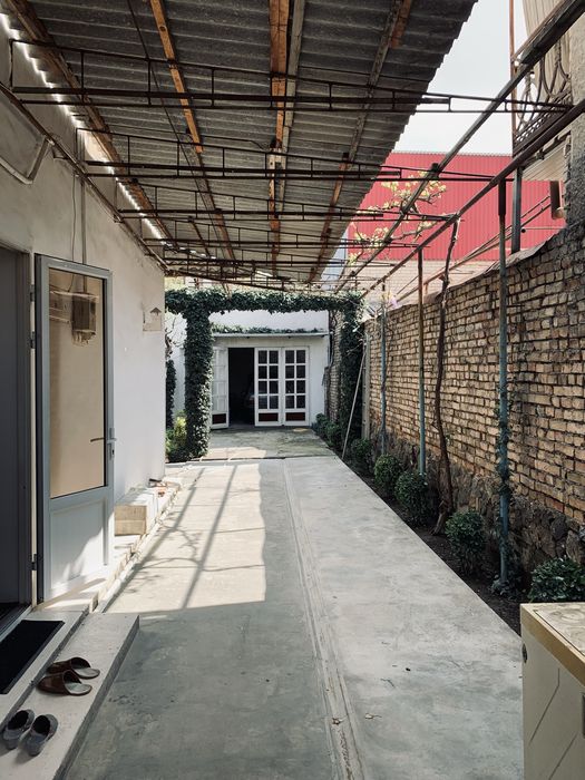 Большой дом ( город Самарканд ) 116 м+ гараж 40 м на участке 4 сотки