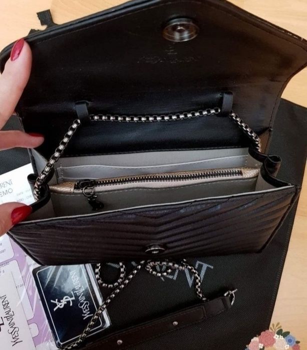 Geanta mini tip plic,accesorii metalice, saculet, etichetă