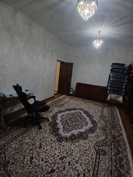Продаётся 2 ком квартира 70кв2 6 етажний дом  в 5 етаже