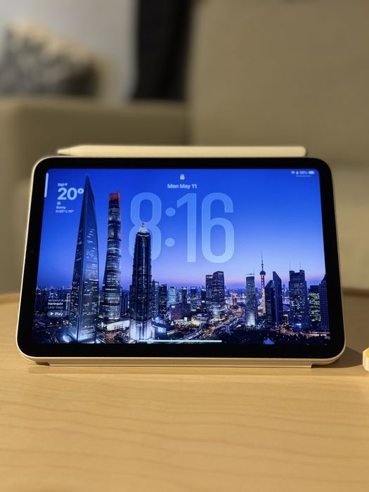 iPad mini 6 Starlight 64GB + Apple Pencil 2, stare excelentă