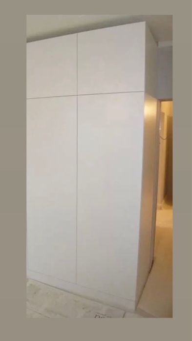 Шкаф новый белый цв