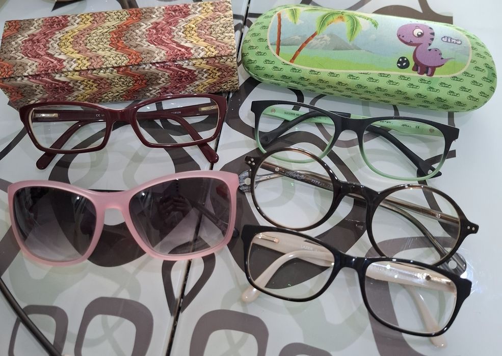 Продавам очила и рамки