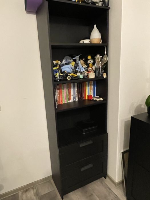 Biblioteca ikea neagra