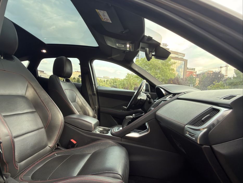 Jaguar E-Pace l 2.0 AWD l R-Dynamic