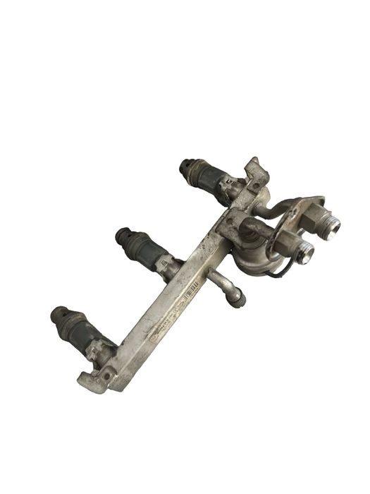 Rampa + Injectoare Opel Corsa B 73_, 78_, 79_, S93 1993 - 2002 1.0 I 1