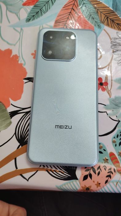 Продам телефон melzu Mblu22