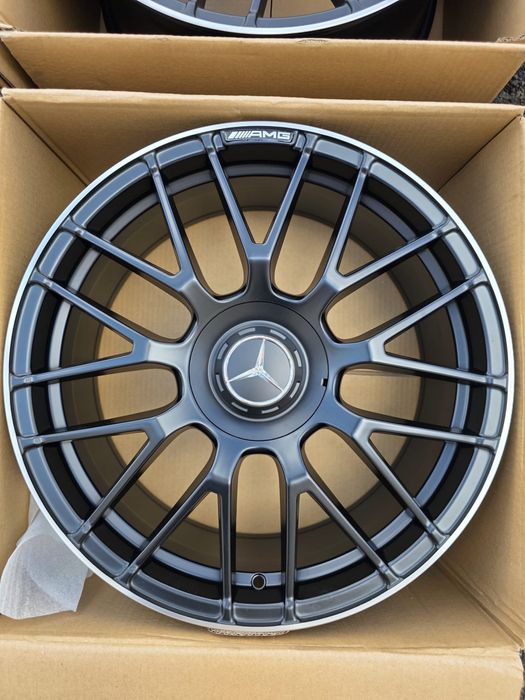 Jante noi Mercedes R19 in doua latimi