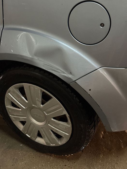 Ford Fiesta 1.3 benzină 2005