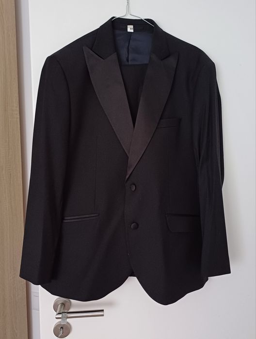 Costum nunta marimea 50