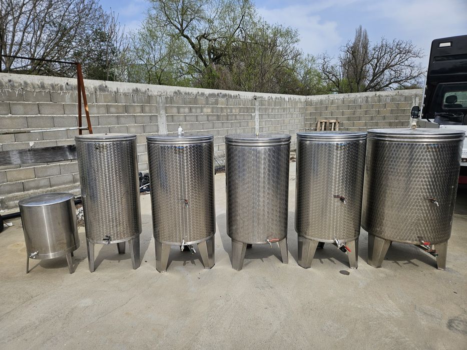 Неръждаеми съдове за вино