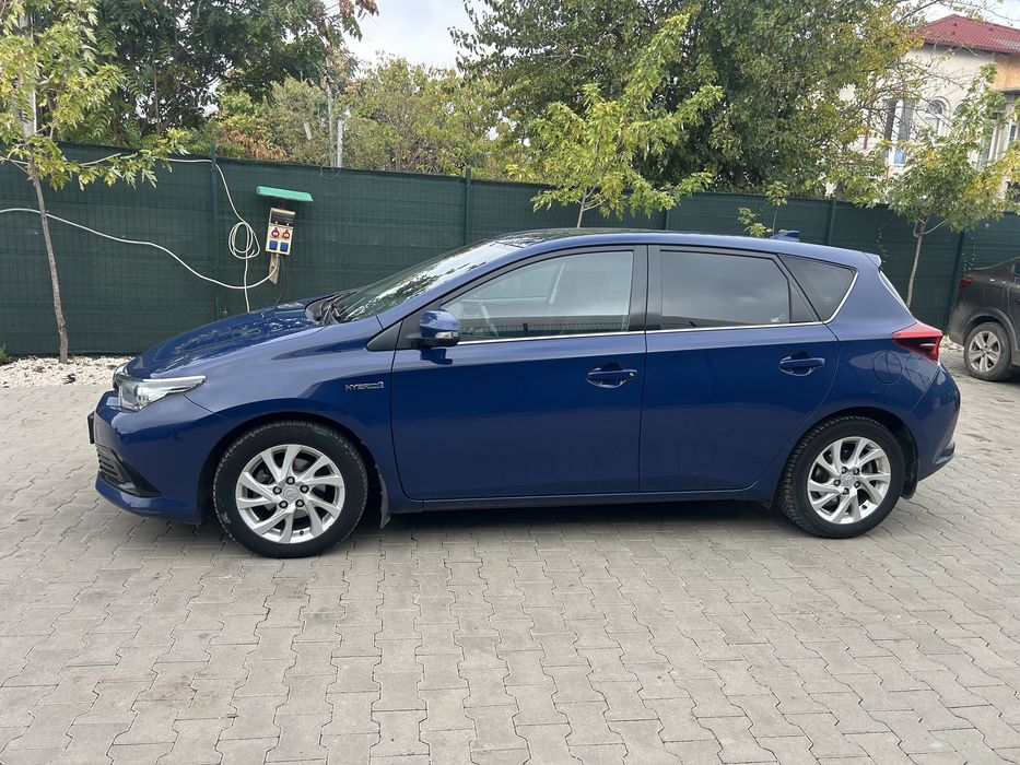 TOYOTA Auris 2018 — imagine 2